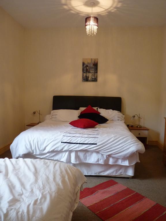 Old Police House Bed & Breakfast Haverfordwest Phòng bức ảnh