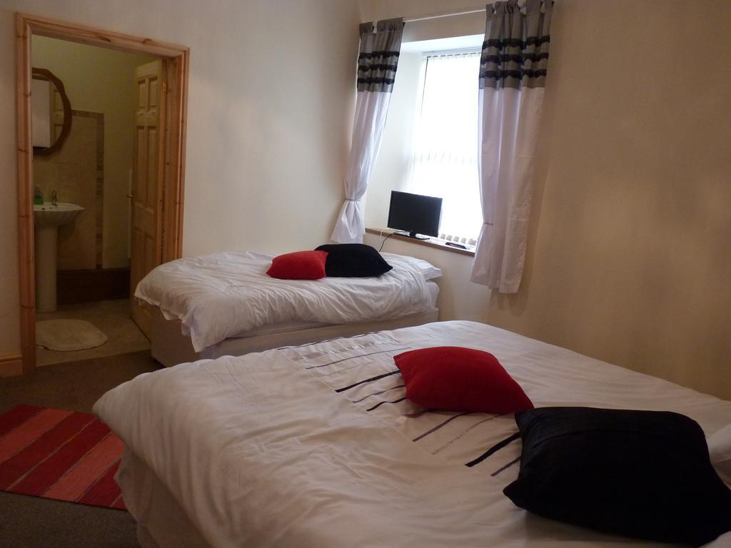 Old Police House Bed & Breakfast Haverfordwest Ngoại thất bức ảnh